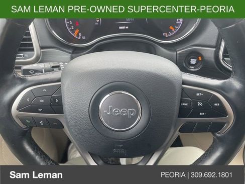 Used 2020 Jeep Grand Cherokee Limited w/ Luxury Group II image 18