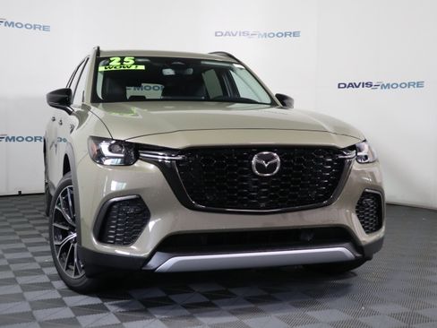 Certified 2025 MAZDA CX-70 Plug-In Hybrid w/ Premium Pkg image 2