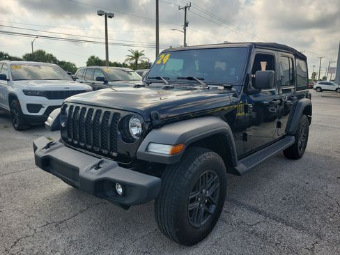 Used 2024 Jeep Wrangler Sport S image 2