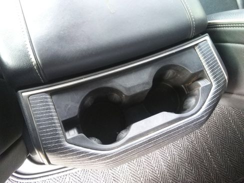 Used 2021 RAM 1500 Limited w/ Body Color Bumper Group image 11