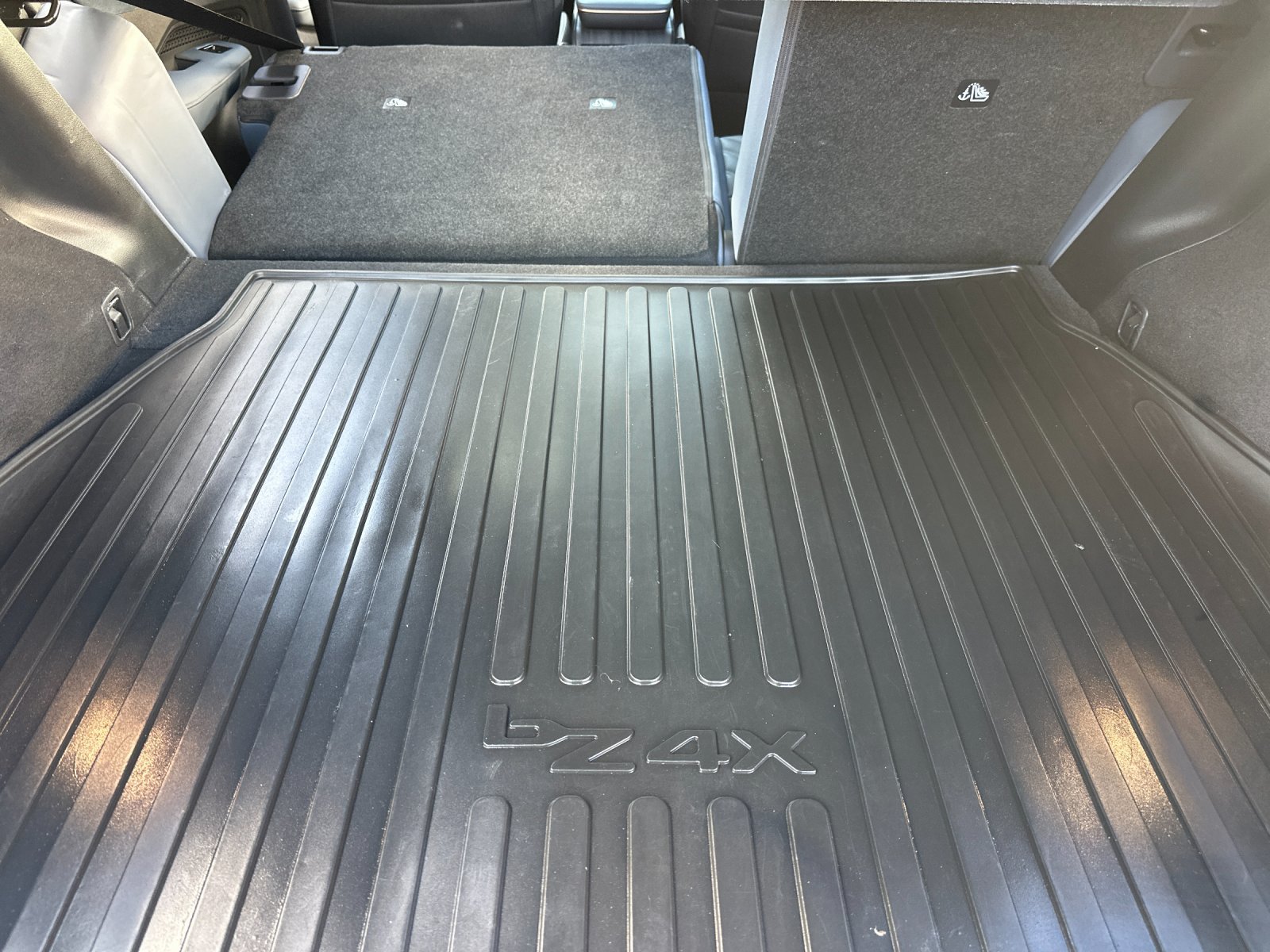 Used 2023 Nissan Ariya AWD/4WD image 15