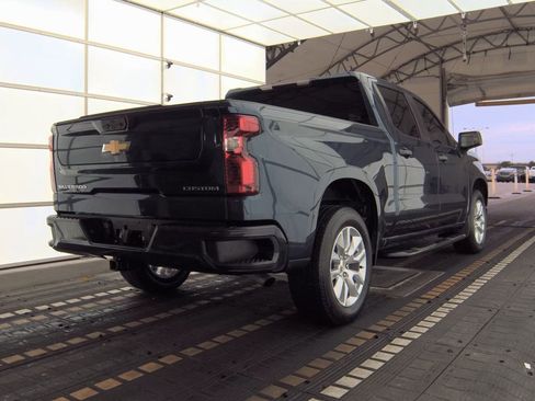 Used 2022 Chevrolet Silverado 1500 Custom image 4