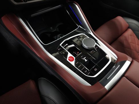 Used 2025 BMW X6 xDrive40i w/ Climate Comfort Package image 37