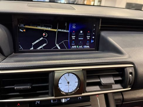 Used 2019 Lexus IS 300 AWD image 39