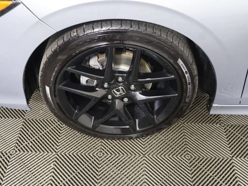 Used 2025 Honda Civic Sport image 15
