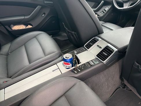 Used 2015 Porsche Panamera 4 image 68