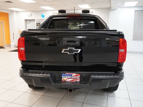 Used 2019 Chevrolet Colorado ZR2 w/ ZR2 Midnight Special Edition AWD/4WD image 8