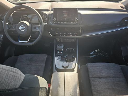 Used 2021 Nissan Rogue SV AWD/4WD image 18