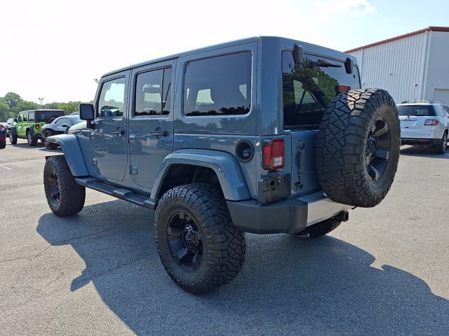 Used 2014 Jeep Wrangler Unlimited Sahara w/ Dual Top Group AWD/4WD image 4