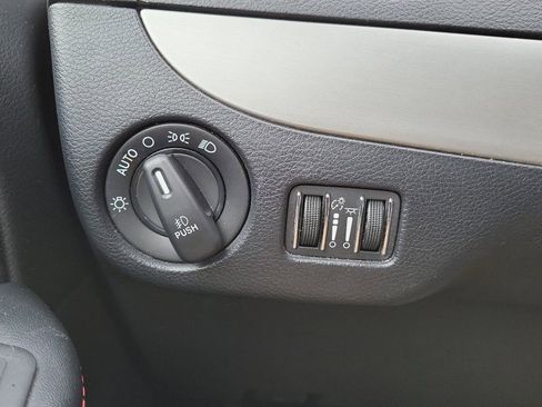 Used 2019 Dodge Grand Caravan GT image 27