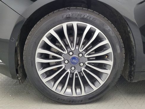 Used 2018 Ford Fusion Titanium image 31