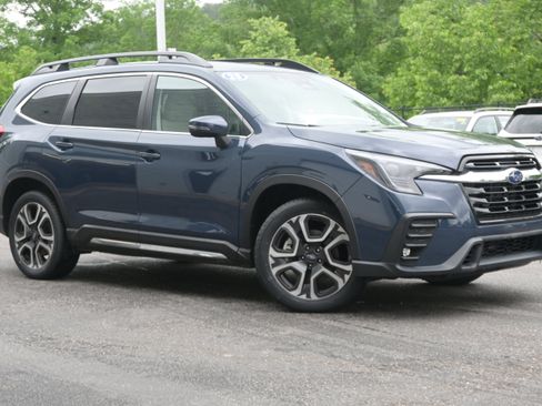 Certified 2023 Subaru Ascent Limited AWD/4WD image 2