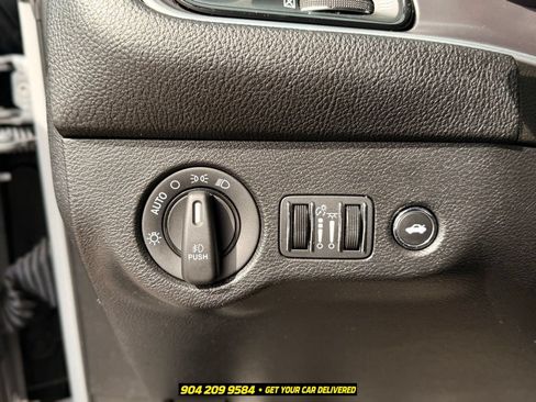 Used 2021 Dodge Challenger R/T Scat Pack w/ T/A Package RWD image 24