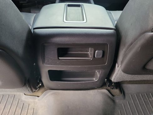 Used 2015 GMC Sierra 1500 SLT w/ SLT Crew Cab Value Package image 12