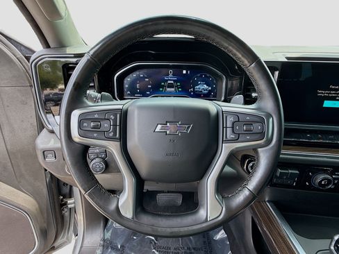 Used 2023 Chevrolet Silverado 1500 RST AWD/4WD image 29