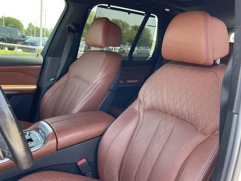 Used 2021 BMW X5 xDrive40i w/ M Sport Package AWD/4WD image 25