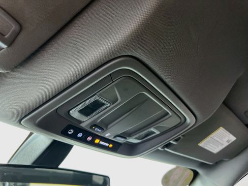 Used 2019 Chevrolet Silverado 1500 LT RWD image 19