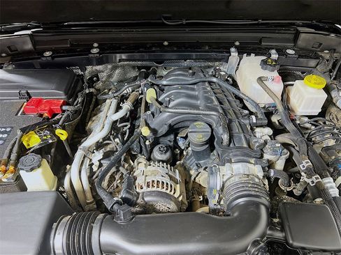 Used 2025 Jeep Gladiator Rubicon w/ Convenience Group image 27