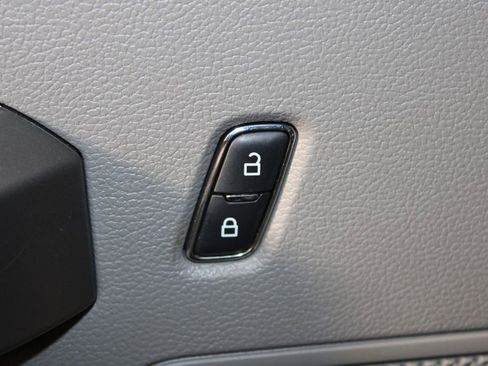 Certified 2020 Ford F150 XLT w/ Equipment Group 302A Luxury image 22