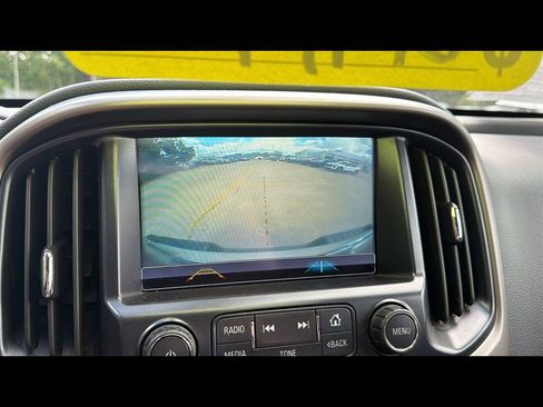 Used 2018 Chevrolet Colorado Z71 AWD/4WD image 17