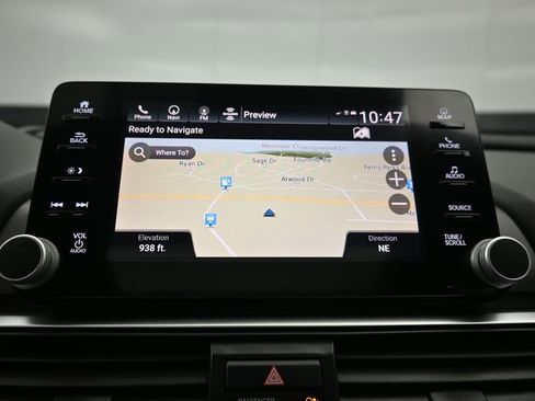 Used 2018 Honda Accord Touring image 16