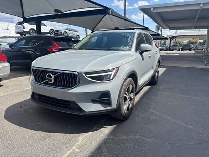 Used 2024 Volvo XC40 B5 Core