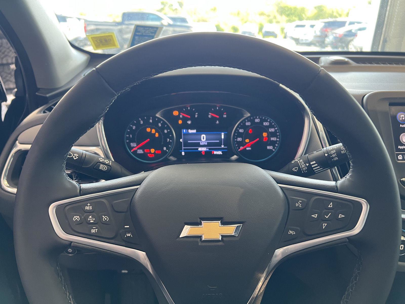 Used 2023 Chevrolet Equinox LT AWD/4WD image 36
