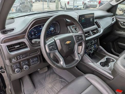 Used 2024 Chevrolet Tahoe LT w/ LT Signature Package AWD/4WD image 32