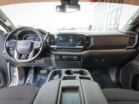 Used 2024 GMC Sierra 2500 SLE w/ SLE Convenience Package image 17