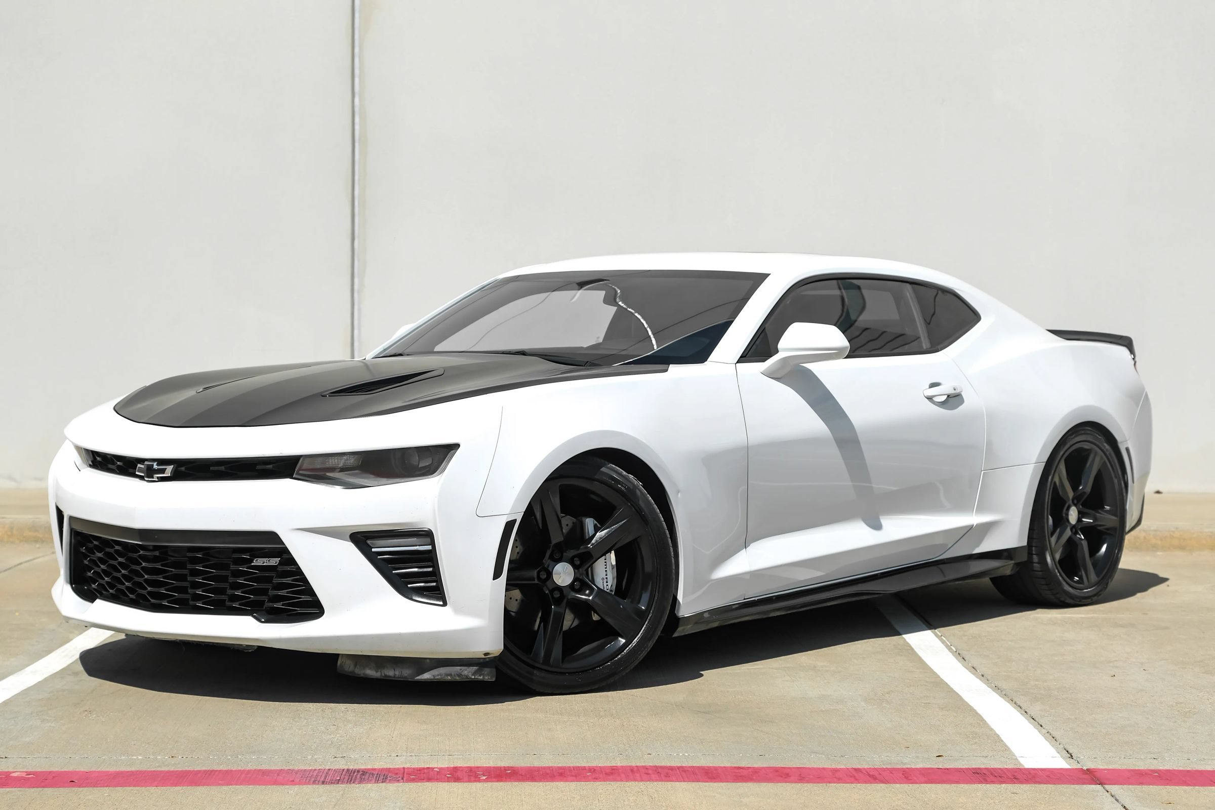 Used 2017 Chevrolet Camaro SS RWD image 13