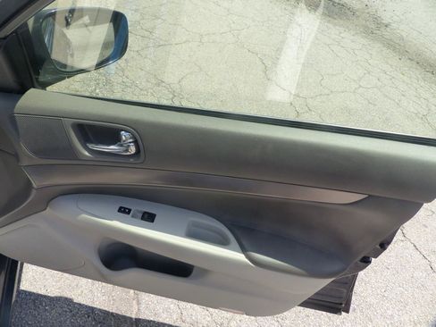 Used 2011 INFINITI G25 Journey RWD image 15