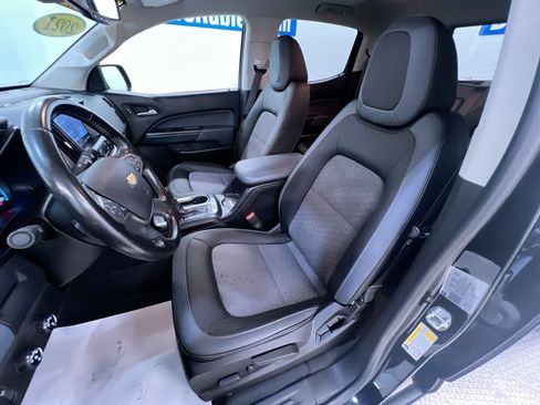 Used 2021 Chevrolet Colorado Z71 w/ Safety Package AWD/4WD image 14