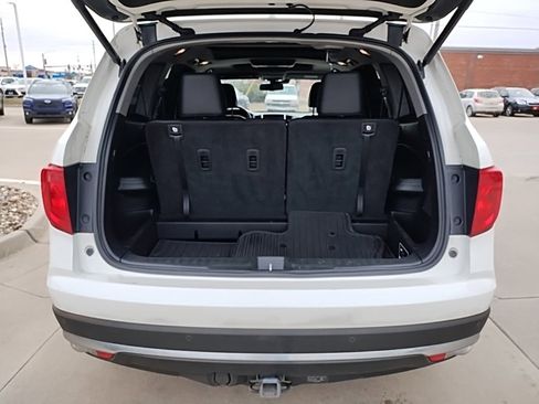 Used 2016 Honda Pilot Elite image 32