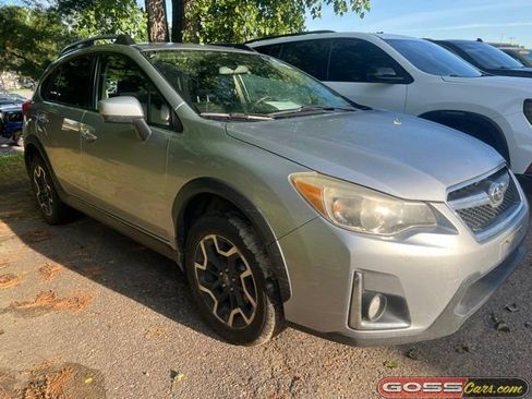 Used 2016 Subaru Crosstrek 2.0i Premium AWD/4WD image 2