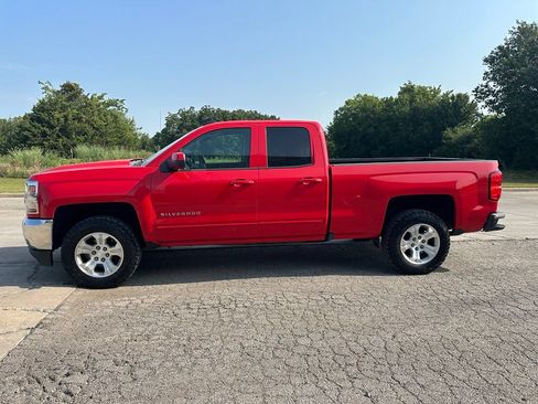 Used 2017 Chevrolet Silverado 1500 LT w/ All Star Edition RWD image 9