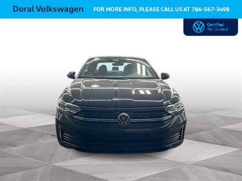Certified 2024 Volkswagen Jetta Sport image 3
