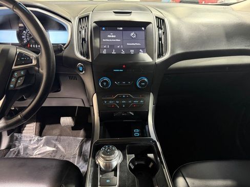 Used 2019 Ford Edge SEL w/ Equipment Group 201A image 22