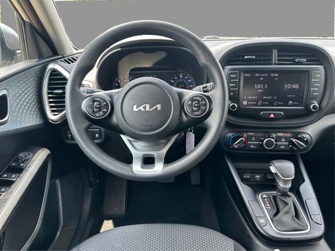 Used 2022 Kia Soul LX w/ Technology Package FWD image 31