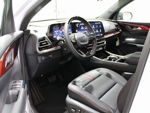 New 2026 Chevrolet Traverse RS image 2