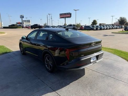 Used 2025 Kia K4 FWD image 5