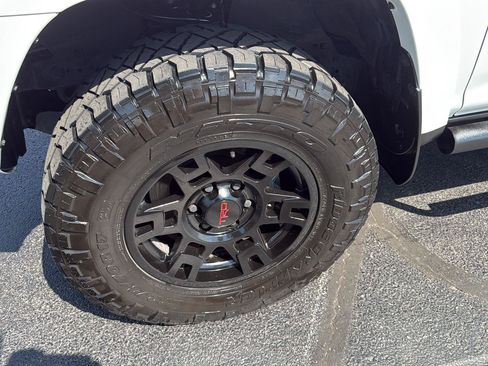 Used 2024 Toyota 4Runner TRD Off-Road Premium w/ Off Road Premium Plus Package AWD/4WD image 37