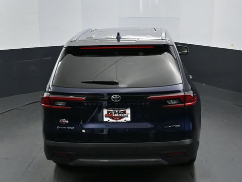 Used 2025 Toyota Grand Highlander AWD Hybrid image 31