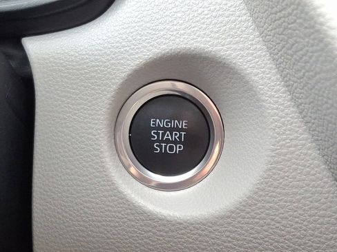 Certified 2023 Toyota Corolla Cross LE image 25