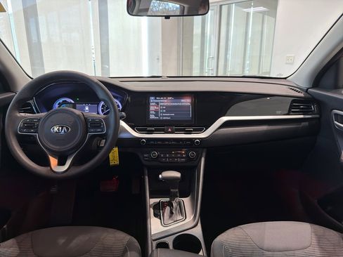 Used 2020 Kia Niro LX image 14