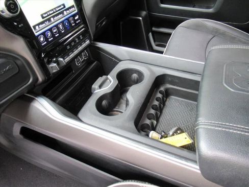 Used 2020 RAM 3500 Laramie AWD/4WD image 23