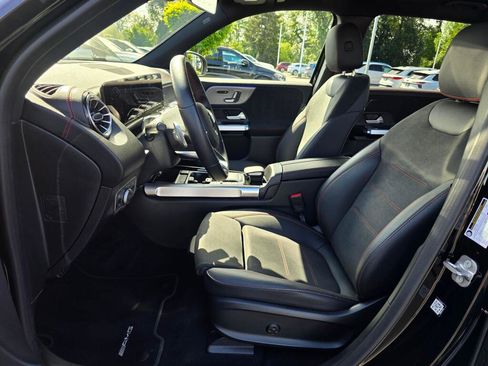 Used 2023 Mercedes-Benz EQB 300 4MATIC image 13