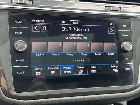 Certified 2023 Volkswagen Tiguan SE image 25