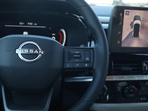 New 2026 Nissan Pathfinder SL AWD/4WD image 9