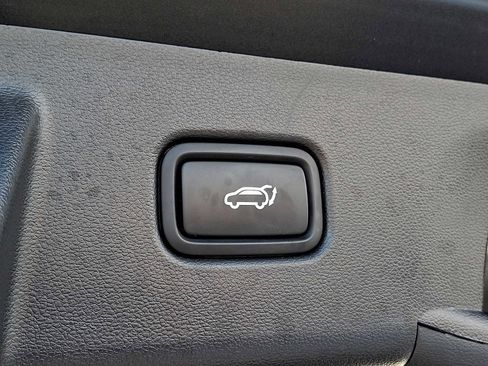 Used 2023 Hyundai Tucson Limited image 30