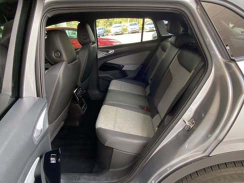 Used 2024 Volkswagen ID.4 2WD image 32